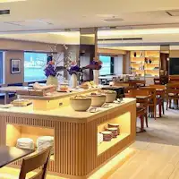 "OVALCLUB" Club Lounge Gambar