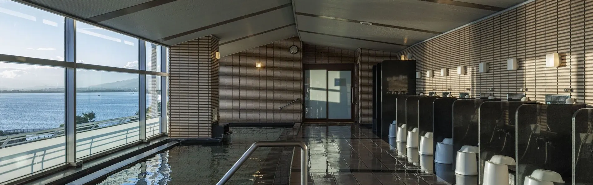 琵琶湖ホテル
