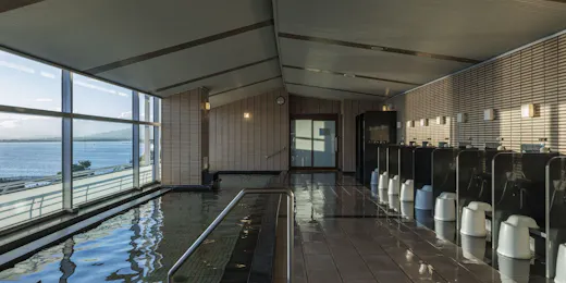 琵琶湖ホテル