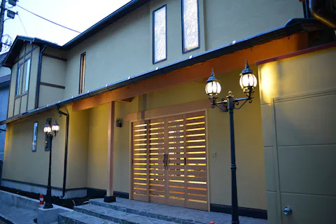 ての字屋
