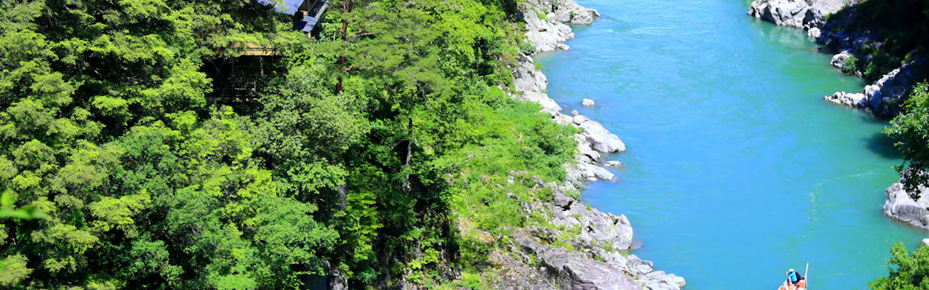 天龍峡温泉 渓谷に佇む隠れ宿 峡泉