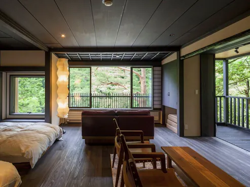 *【龍の間】テラス付客室