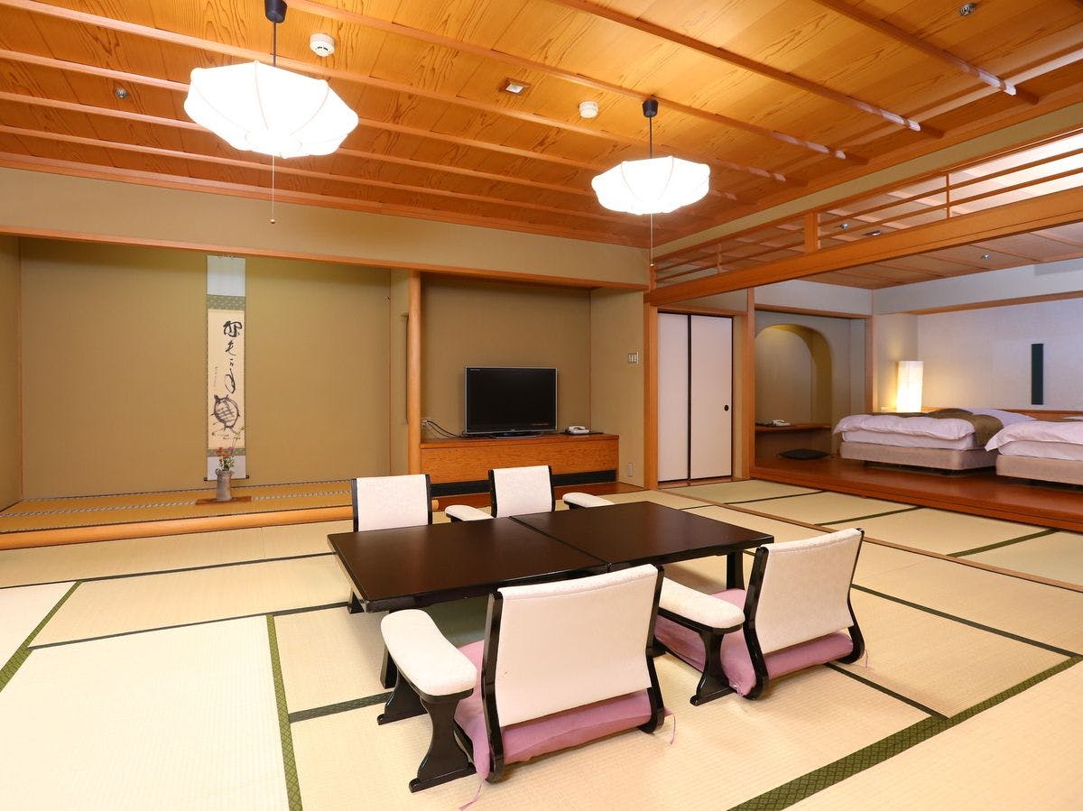山翠楼 SANSUIROU