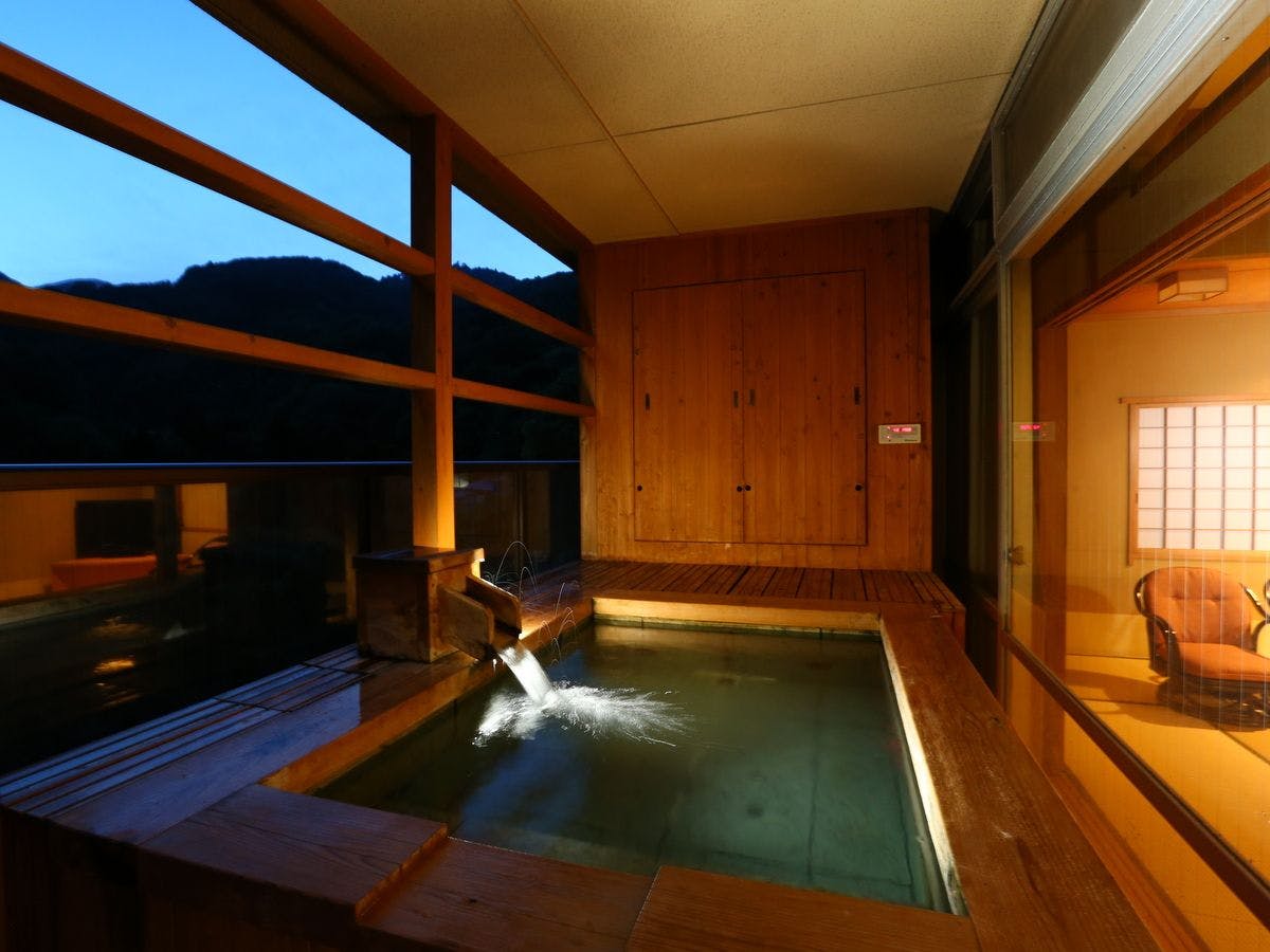 山翠楼 SANSUIROU