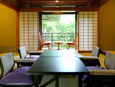 【โมโมยามะได】ห้องพักสไตล์ญี่ปุ่นและตะวันตก พร้อมอ่างอาบน้ำในตัว ขนาด 53-68 ตารางเมตร