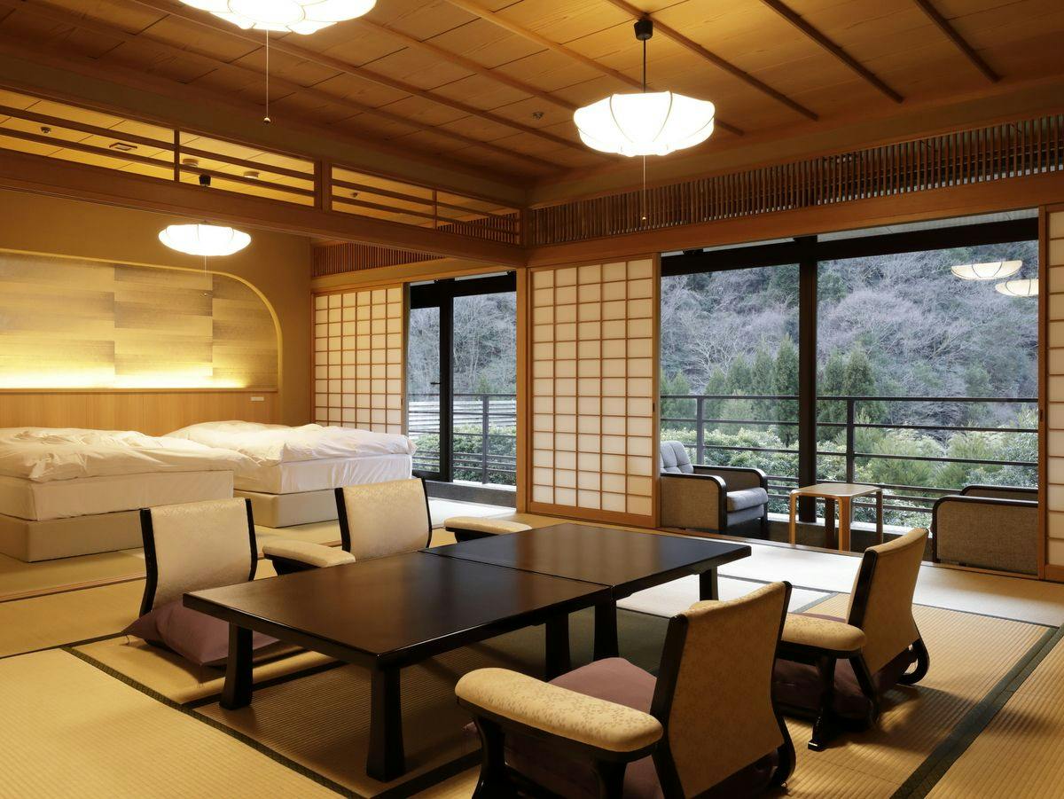 【桃山第】（特別和洋室内風呂付130平米）