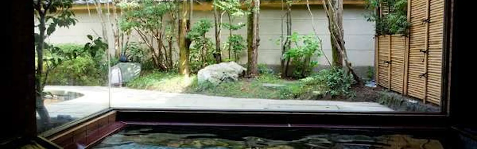 西村屋本館