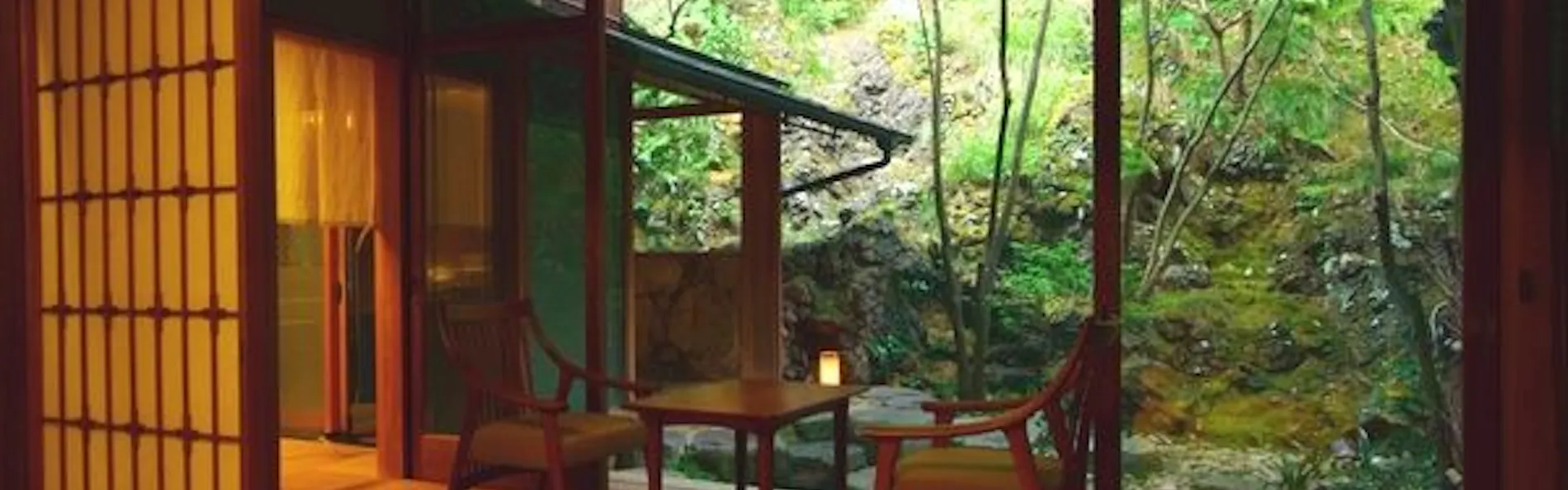 西村屋本館