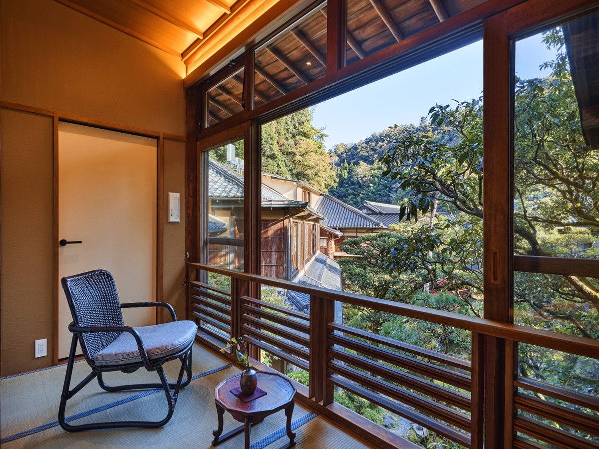 西村屋本館