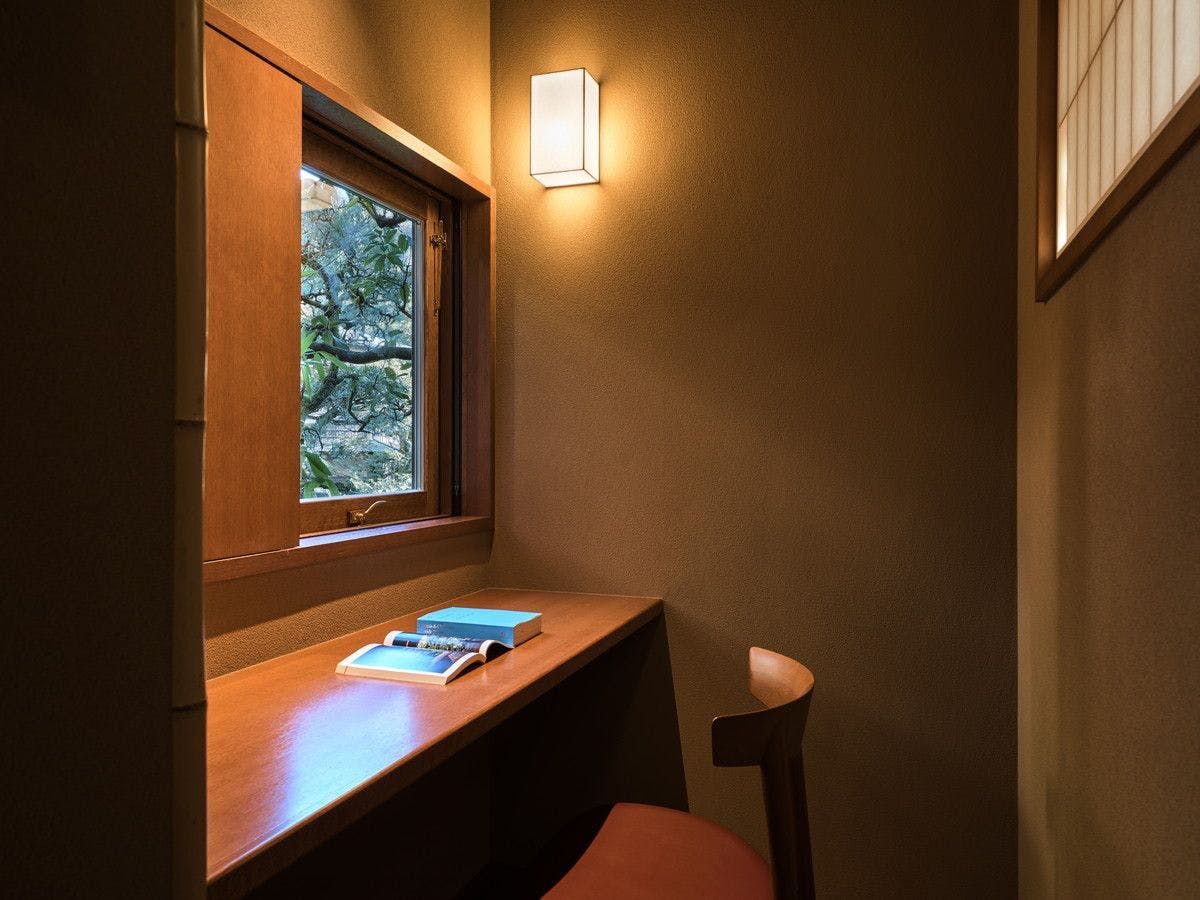 西村屋本館