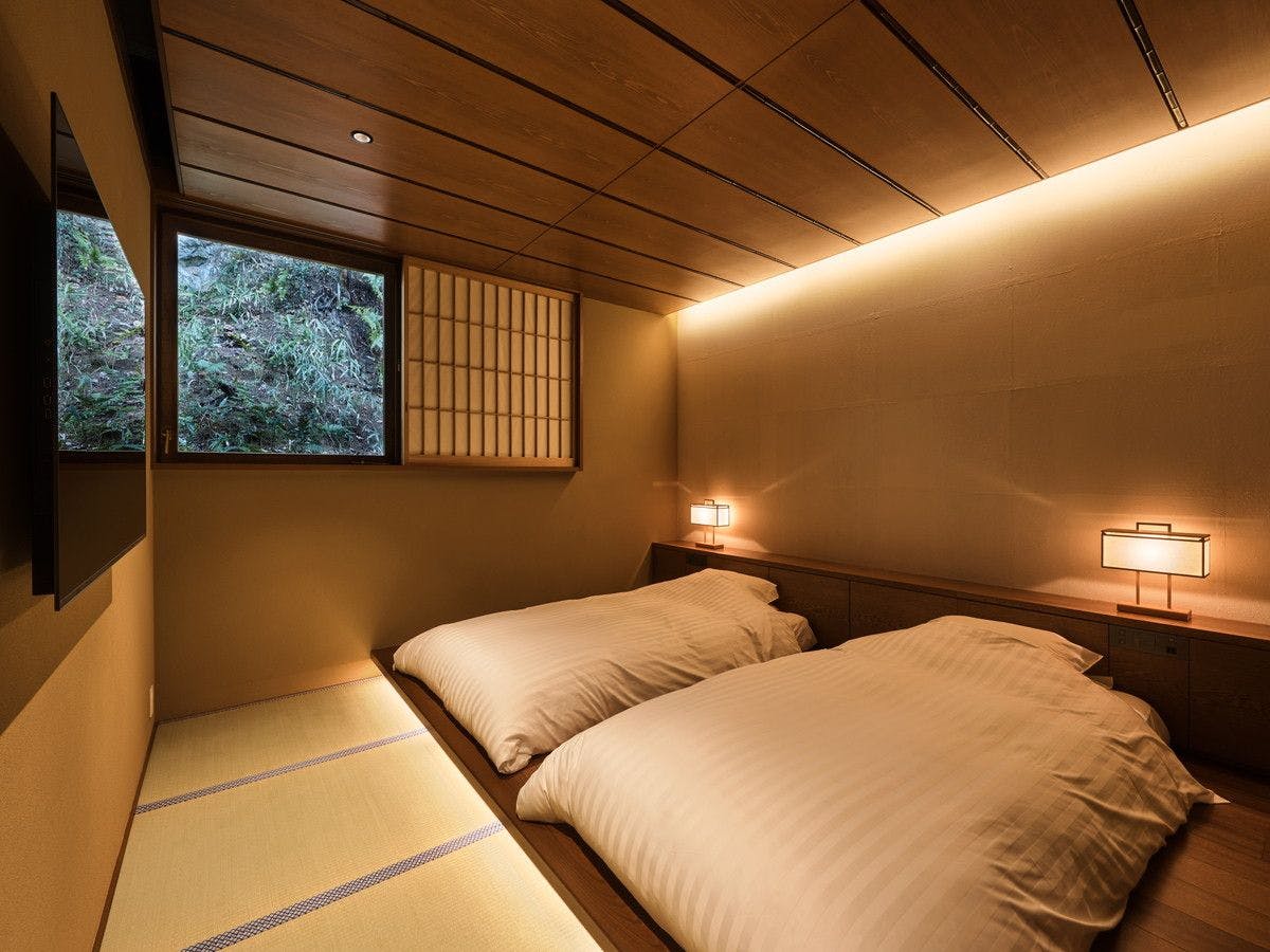 西村屋本館