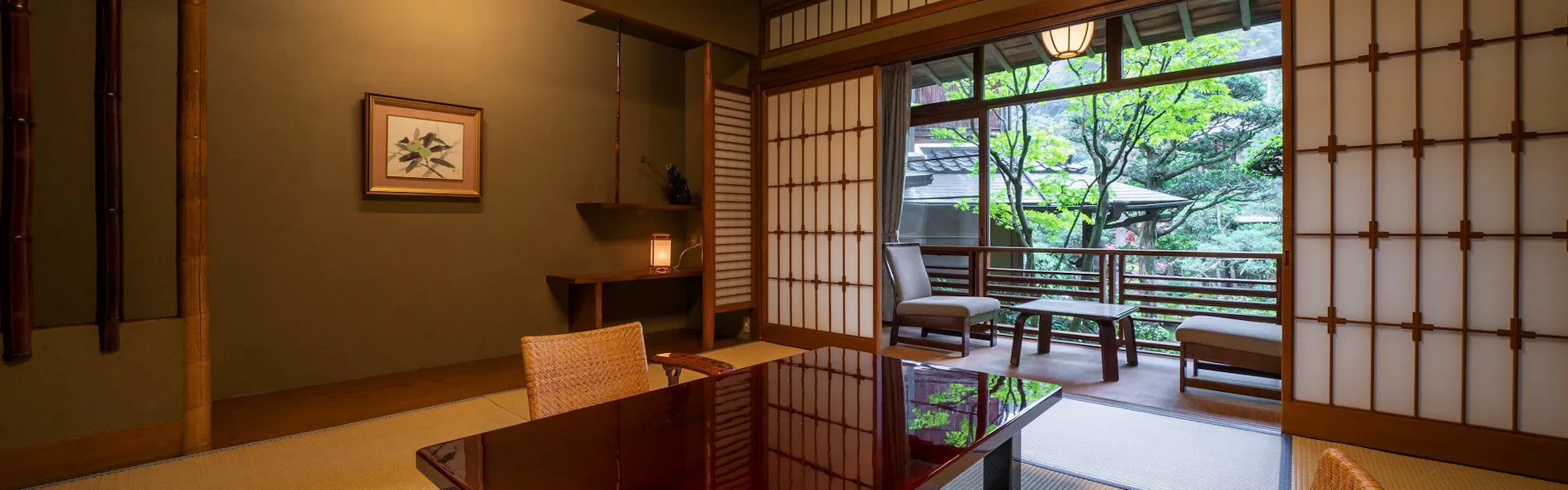 西村屋本館