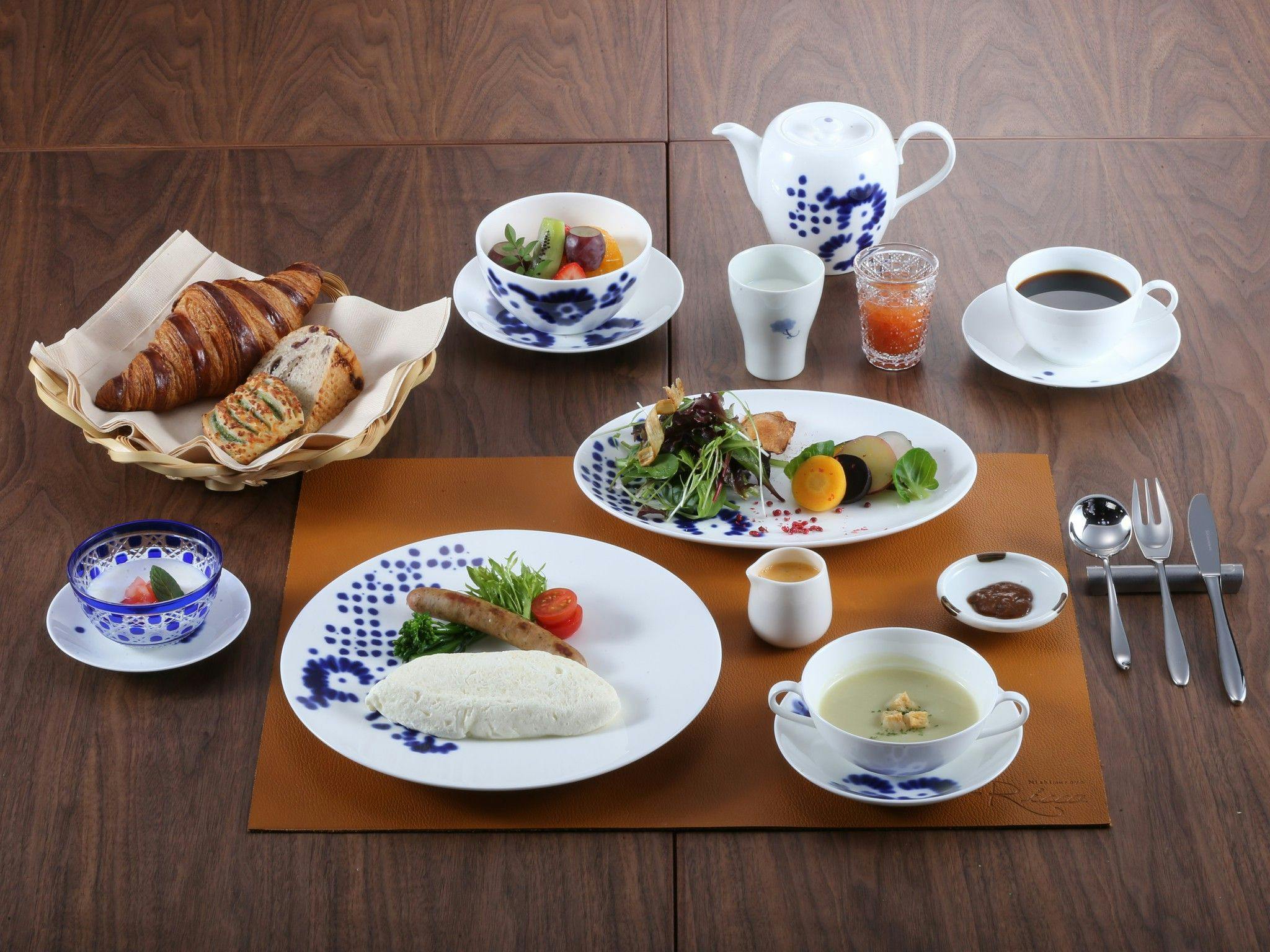 西村屋本館