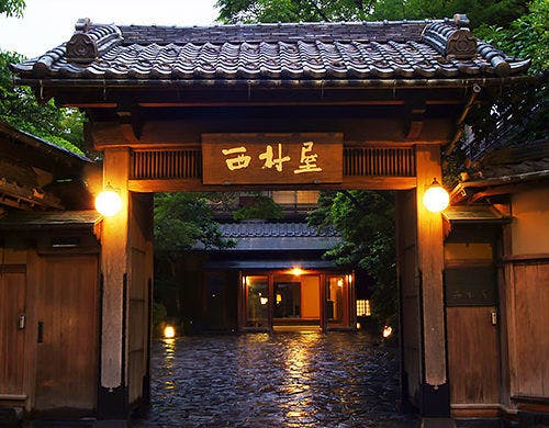 お待ちしております