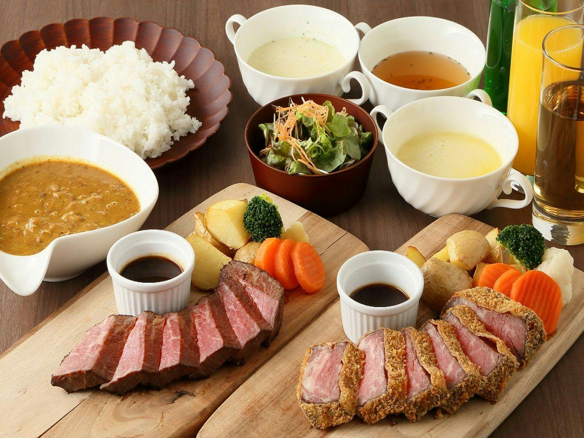 【เฉพาะวันธรรมดา! ที่จอดรถฟรี】แผนสุดอิ่มจุใจ เลือกได้ระหว่างคัตสึเนื้อวัวหรือสเต๊กเนื้อวัว / รวมอาหาร 2 มื้อ