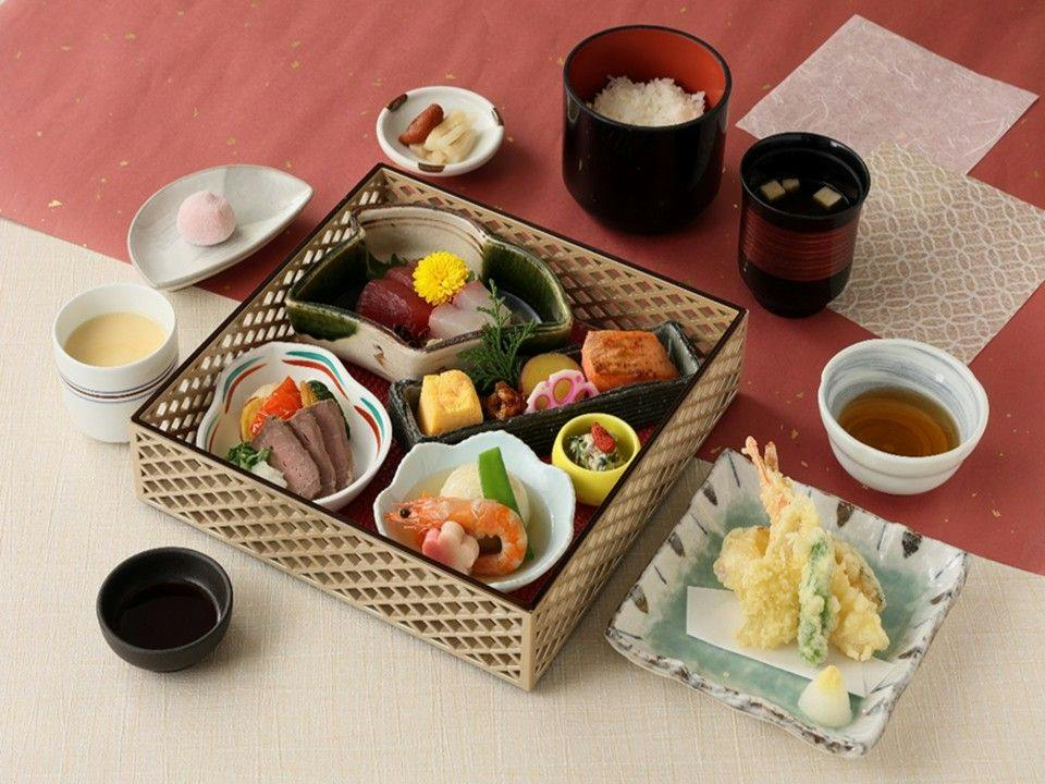【เพลิดเพลินกับวัตถุดิบตามฤดูกาล・ที่จอดรถฟรี】แผนชุดอาหารเบนโตะโชคาโดะ/รวมอาหาร 2 มื้อ