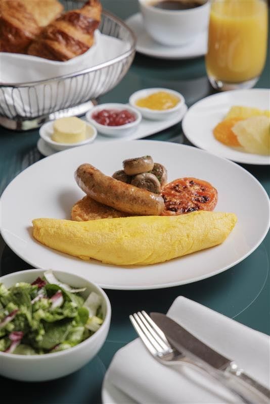 【朝食付き】人気のMAISON MARUNOUCHIで優雅な朝食を