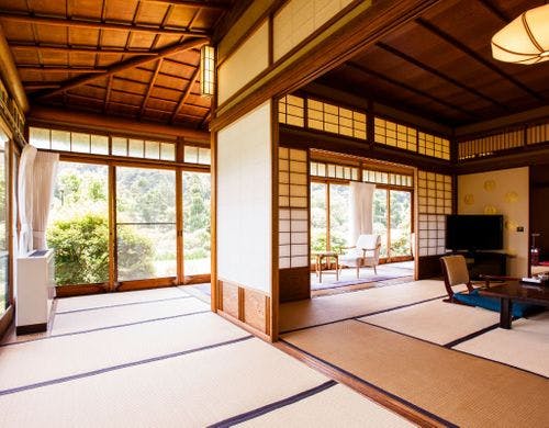 本館和室離れ温泉内湯付き