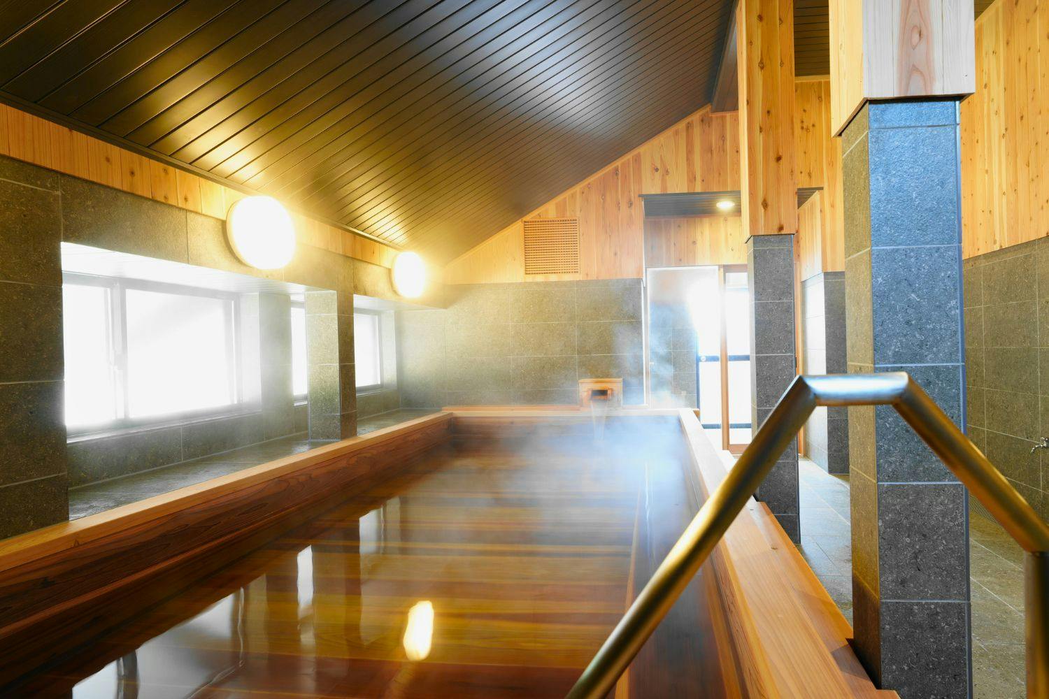 源泉掛け流し「荒雄の湯」