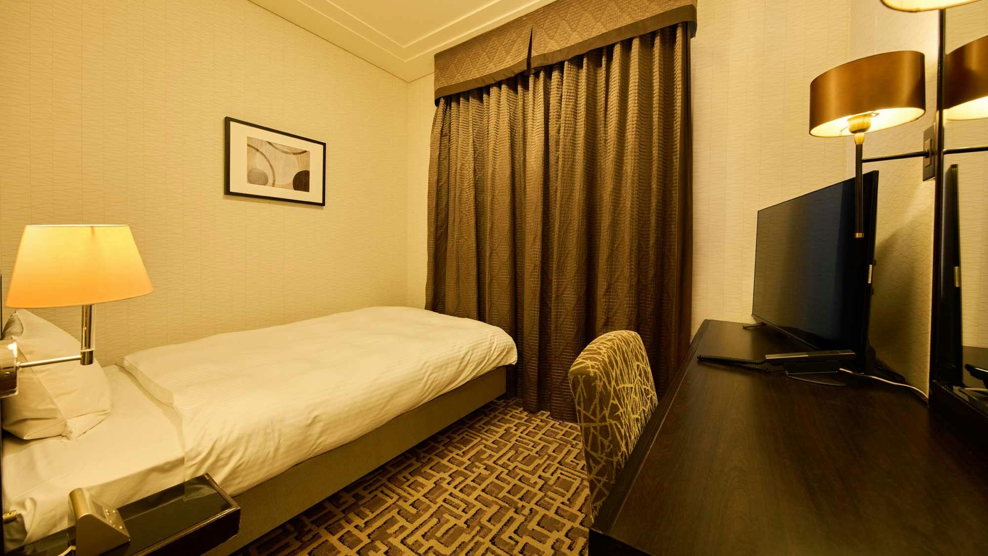 비즈니스 싱글_밤의 실내1