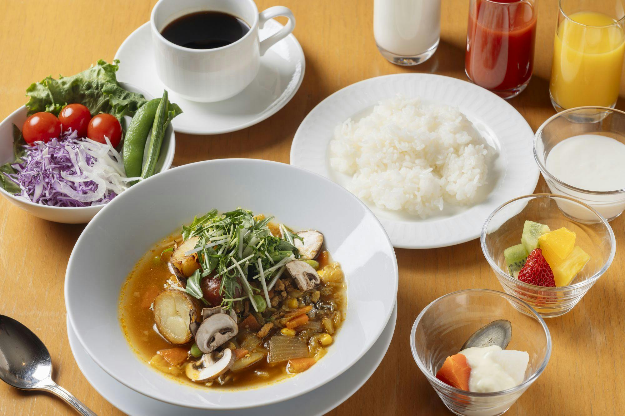 【อาหารเช้า】ชุดแกงกะหรี่สไตล์พิเศษของโรงแรม