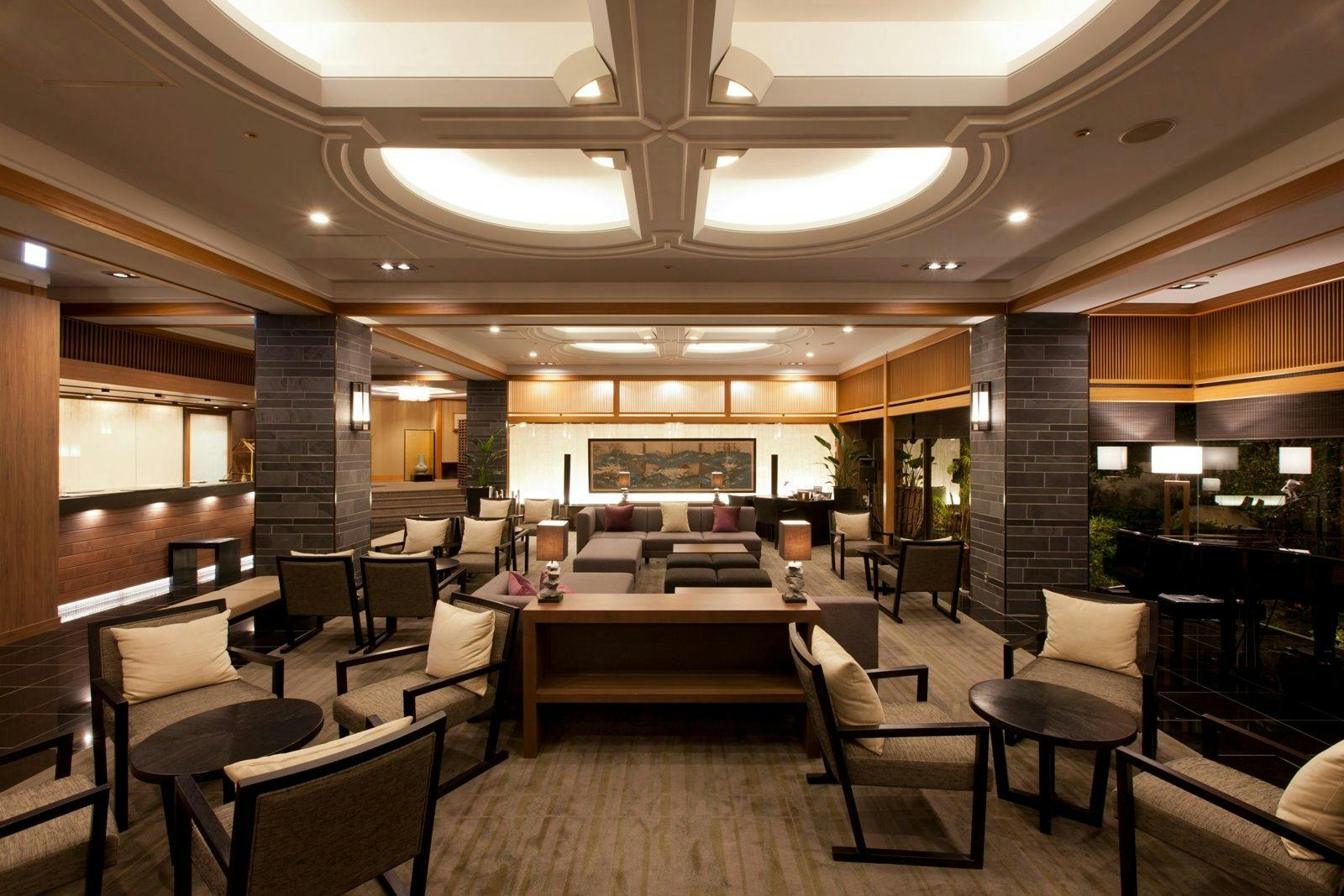 ロビーラウンジ