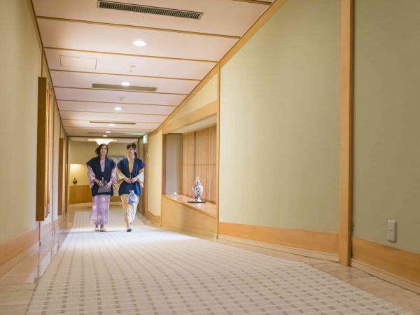 อาคารแยก '嘉苑' ของเรา...