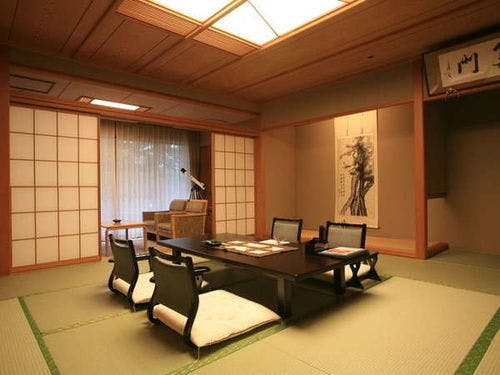 離れ「嘉苑」：外観