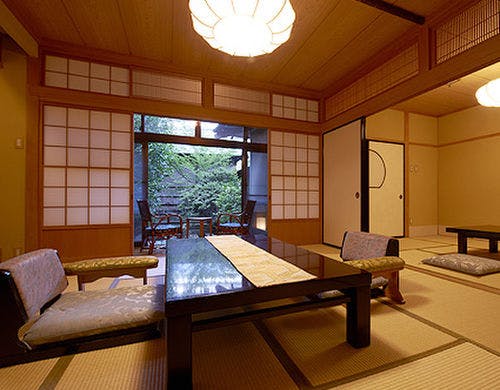 松籟亭：浮舟　温泉内風呂