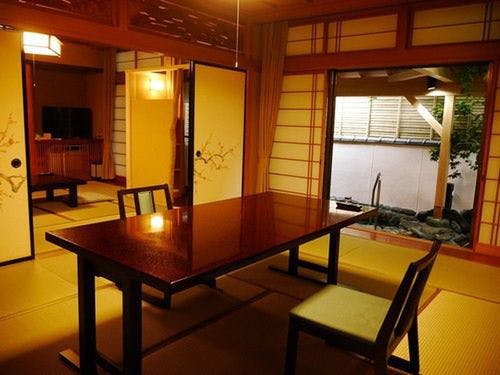 四季亭：花ごろも　お部屋の外が露天風呂