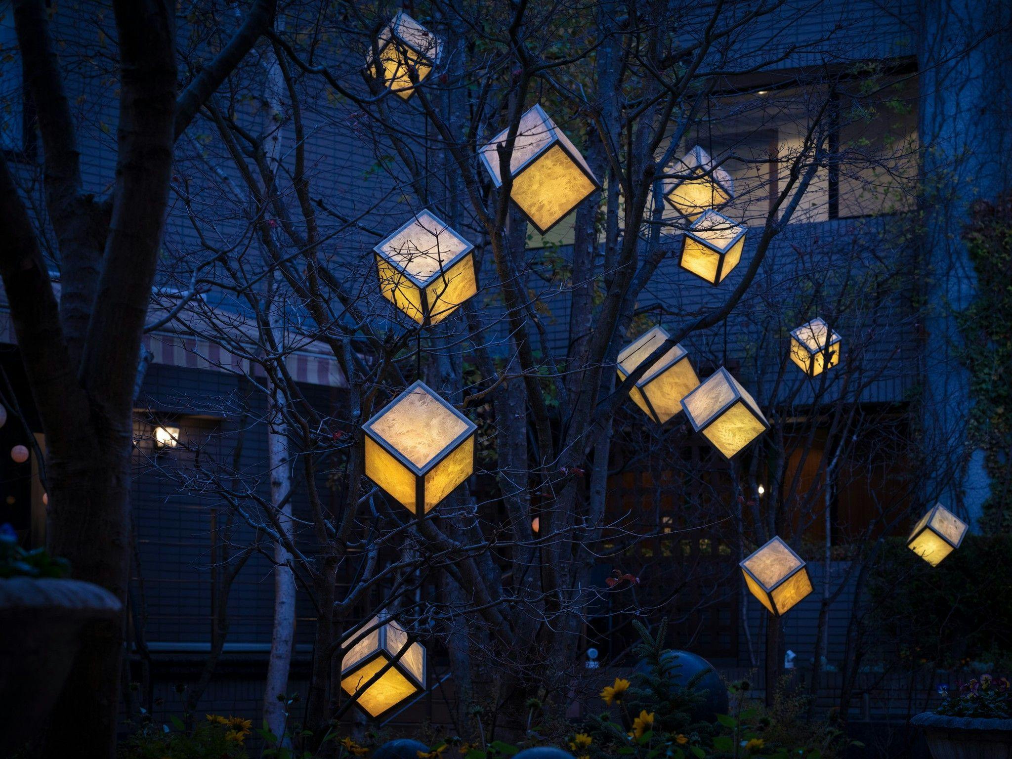 โรงแรม: ลานกลาง