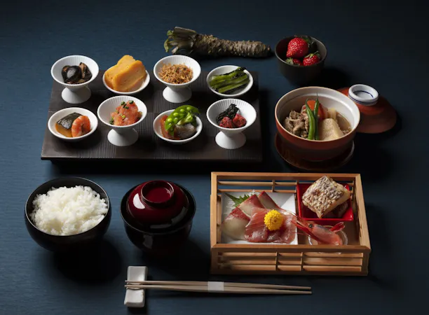 和食 盛り付け例