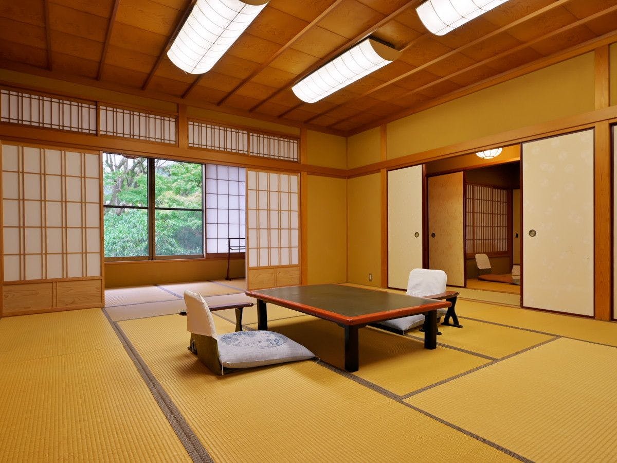 三平荘