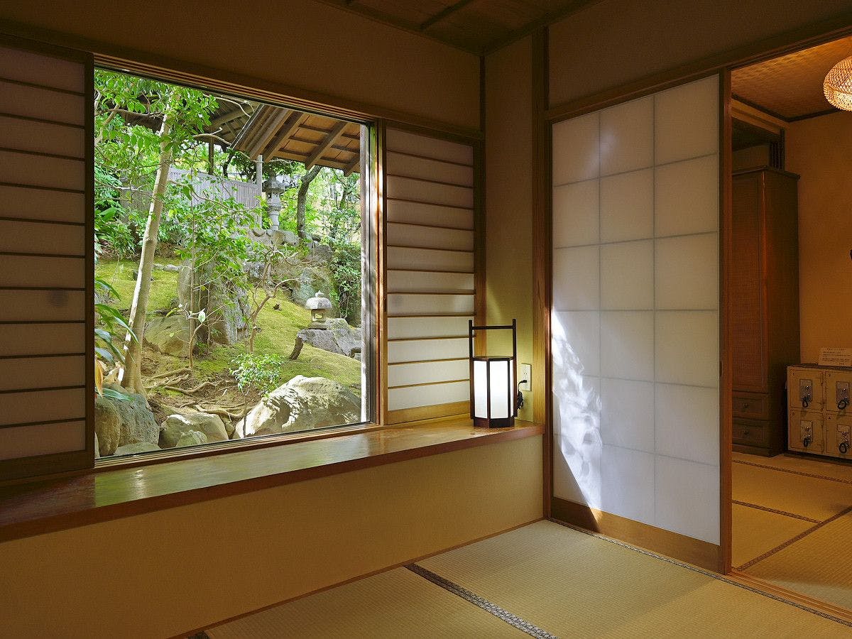 三平荘