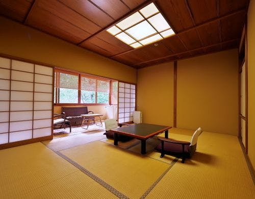 【客室／千草】