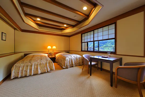 【東館洋室ツイン】