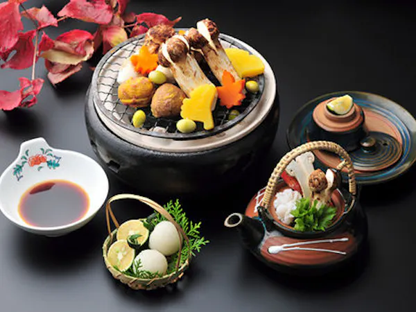 【旬の食旅】【秋の特別会席お部屋出しプラン】焼き松茸、信州牛、秋の味覚に舌鼓!