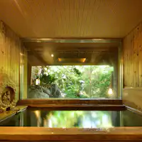 บ่อน้ำพุร้อนสึกิมาจิไม้