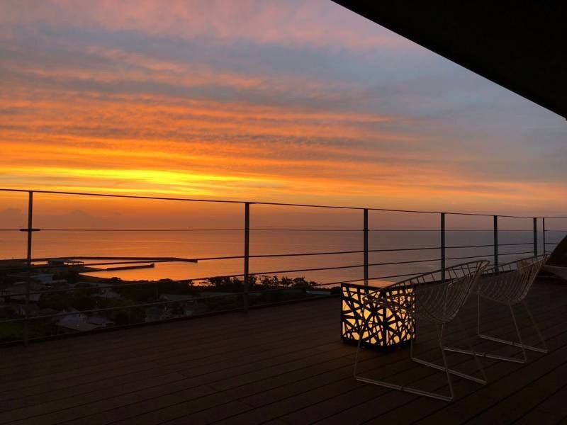 道を照らす　＃1155　★NAO・リヤドロ　スペイン　光沢仕上げ　絶版 道を照らす ＃1155 ☆NAO・リヤドロ スペイン 光沢仕上げ 箱付き 絶版