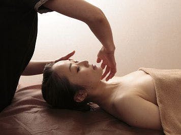 ハンドマッサージを中心にした本格エステ