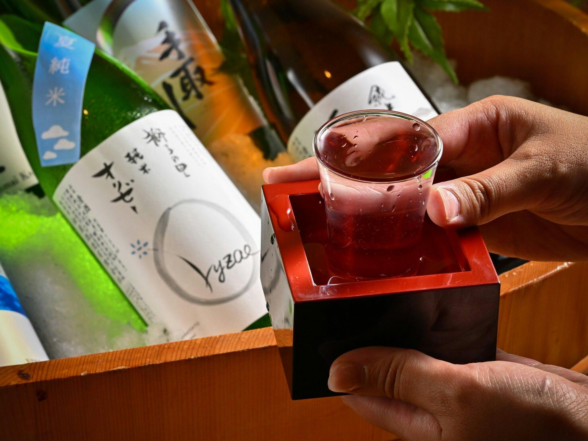【地酒3種飲み比べ付】月替り懐石