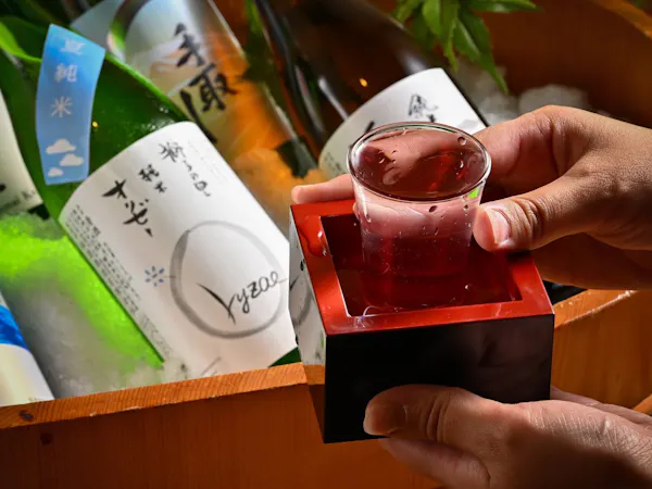 【地酒3種飲み比べ付】月替り懐石