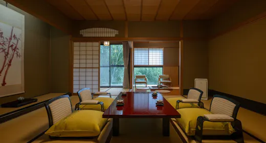 本間(和室12.5畳)