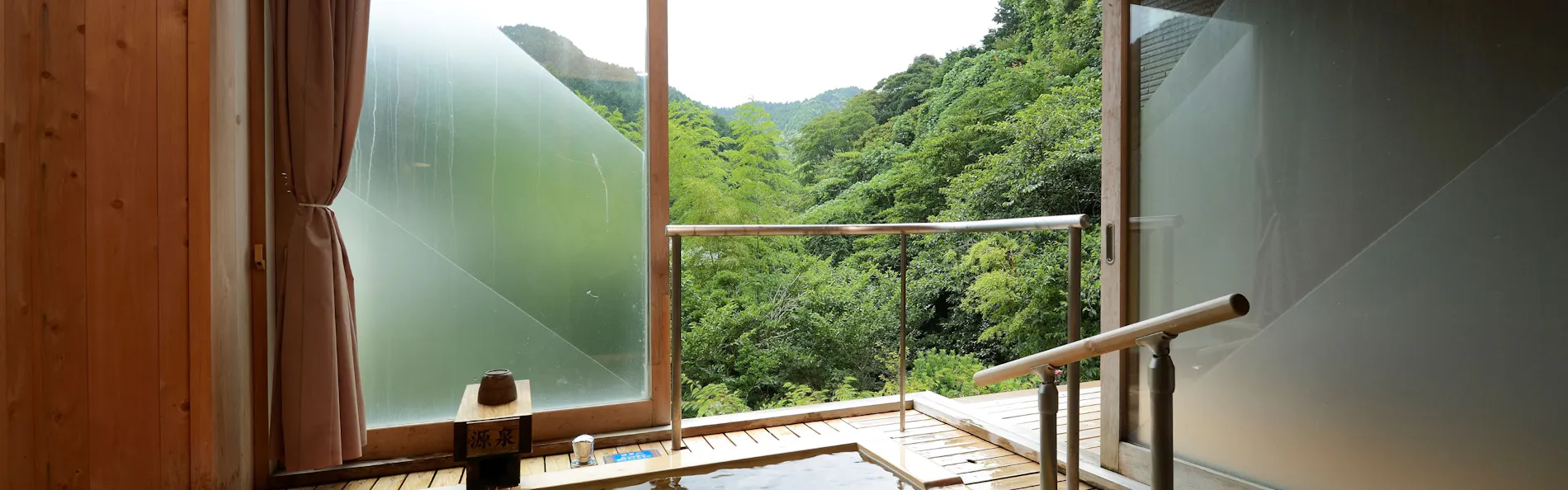 飲泉、自家源泉かけ流しの秘湯 観音温泉