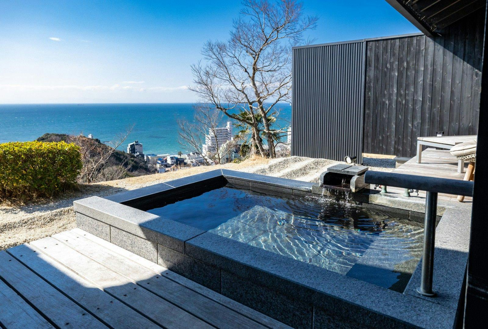 知多半島　海のしょうげつ