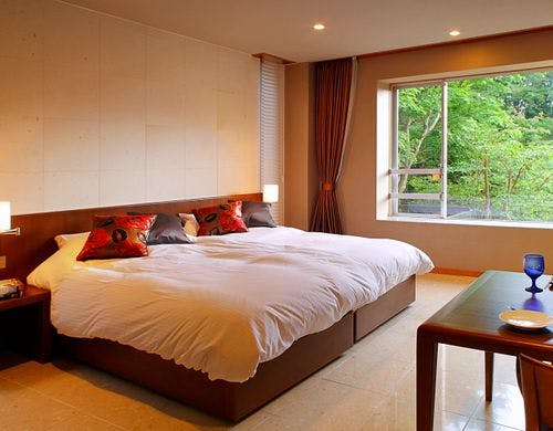 ２０３　ツイン　沙ーSYAー