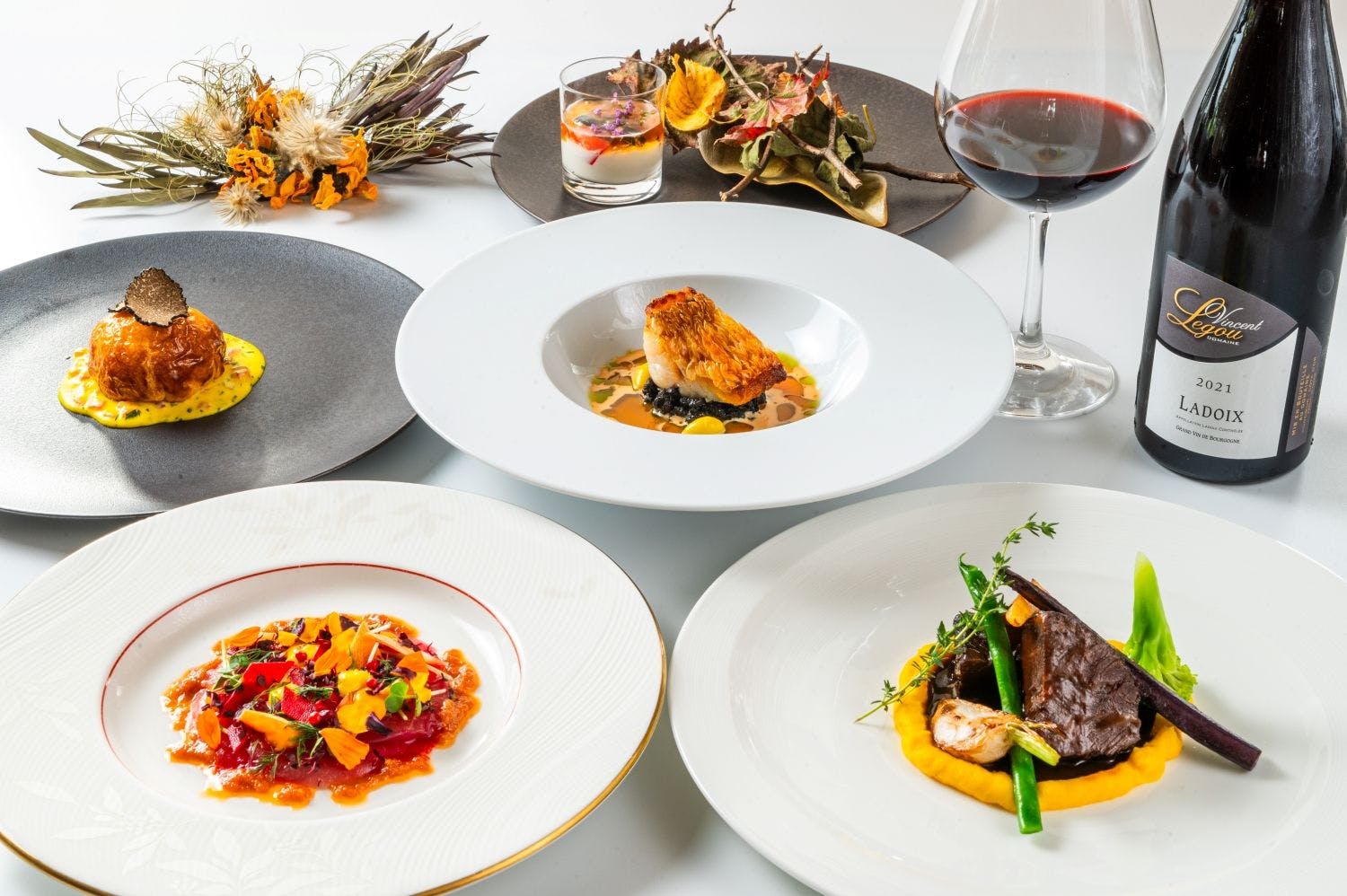 Menu lengkap Prancis menggunakan bahan musiman