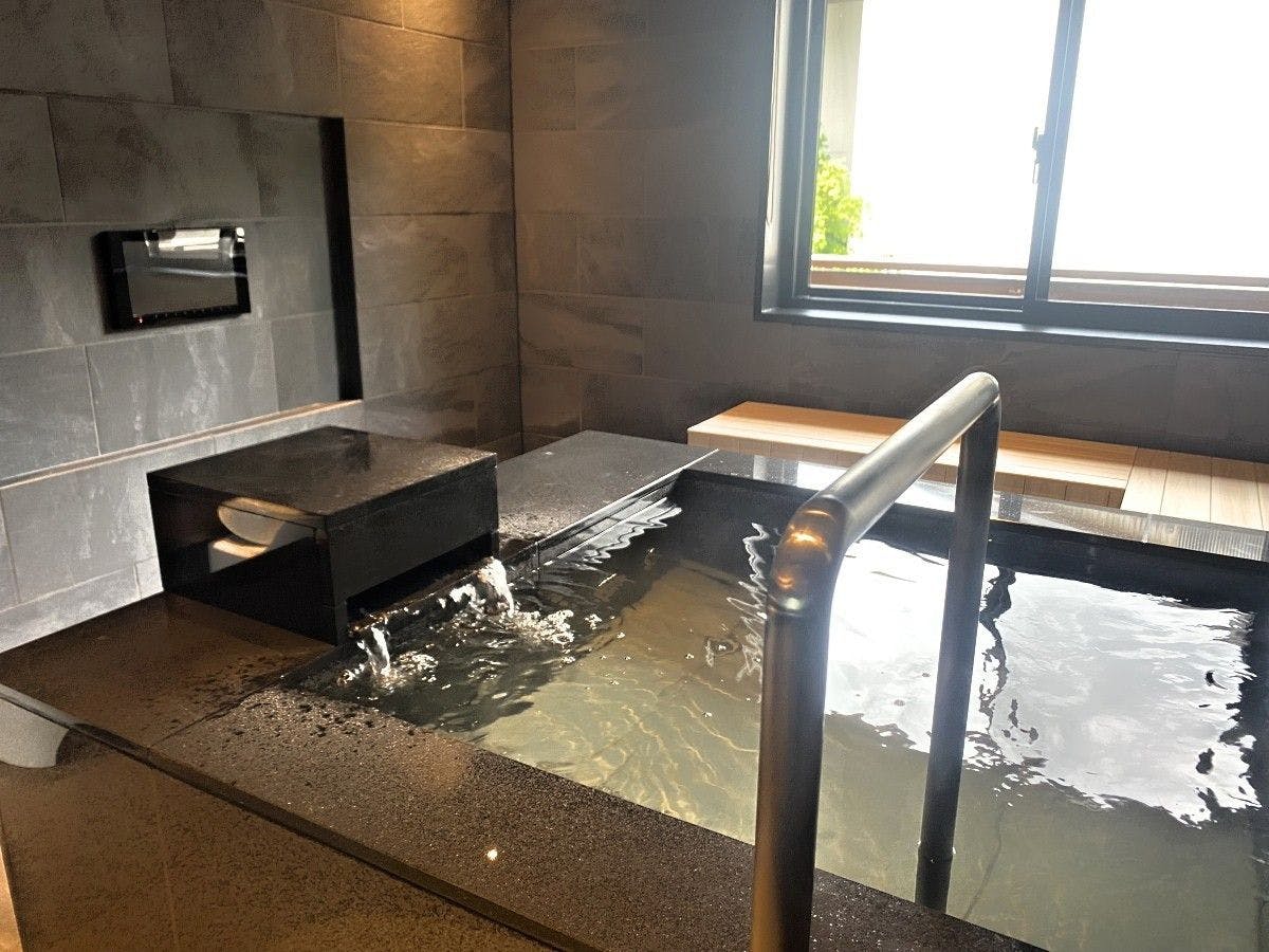 しこつ湖鶴雅リゾートスパ　水の謌