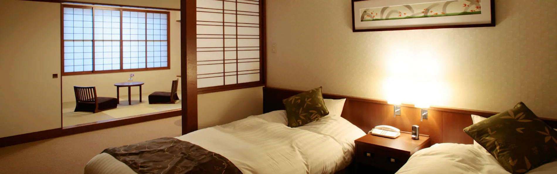 北海道の全室温泉付きホテル レイクサイドヴィラ翠明閣