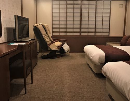 デラックスツイン